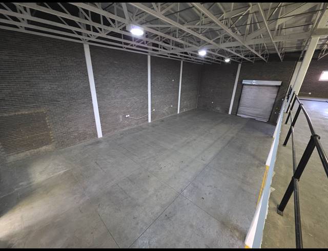 550M² WAREHOUSE TO LET IN STORMILL